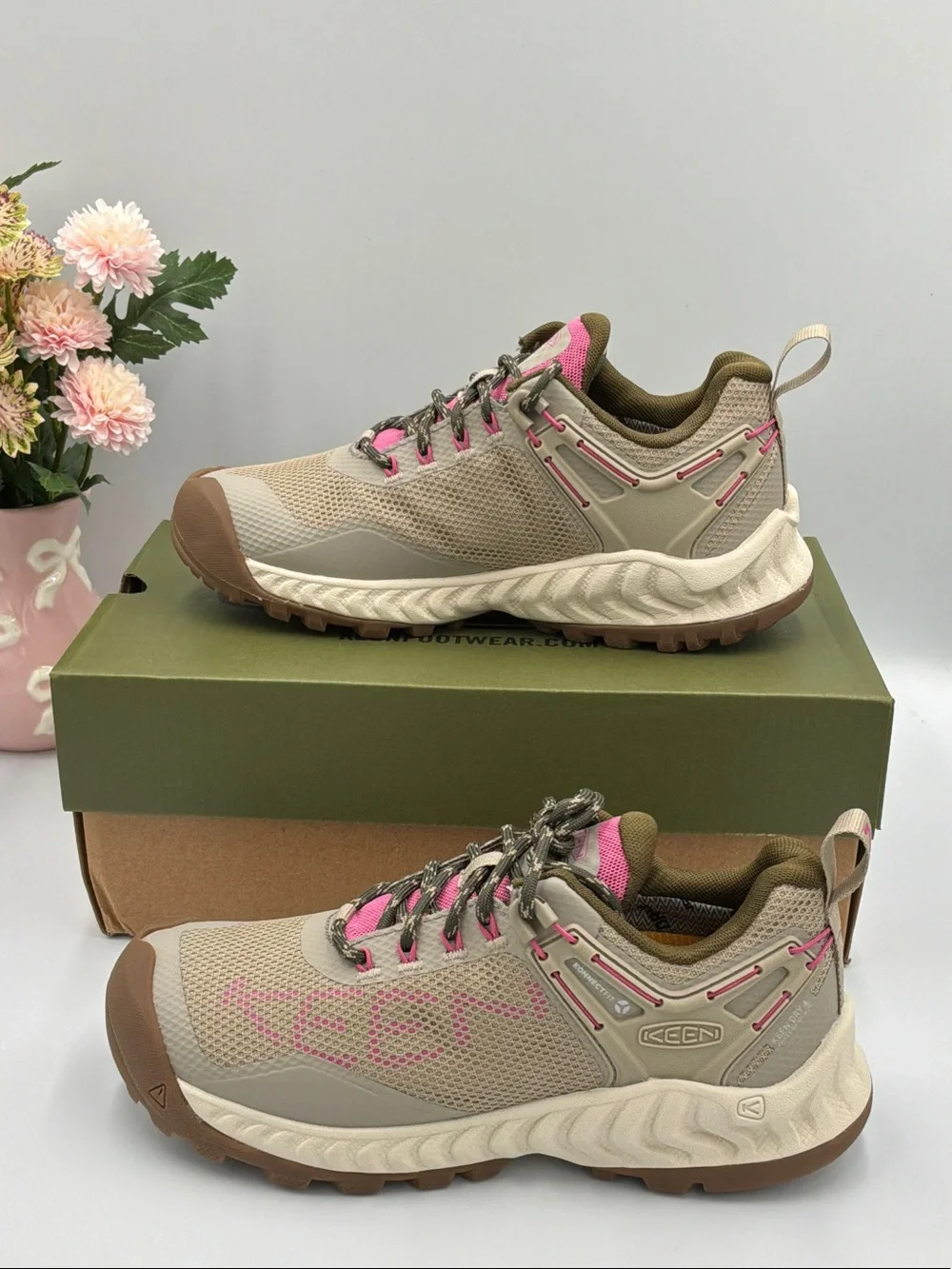 Keen Women's Beige and Pink Trail Sneakers